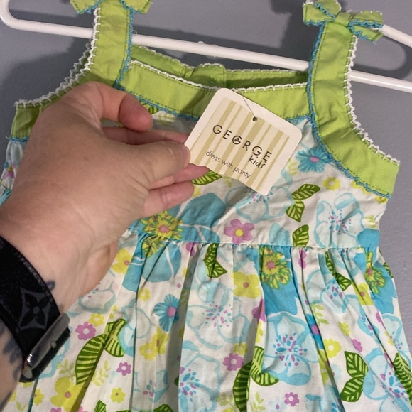 George Kids Dress with Green and Blue Floral DesignSize 12 Months - Picture 9 of 9